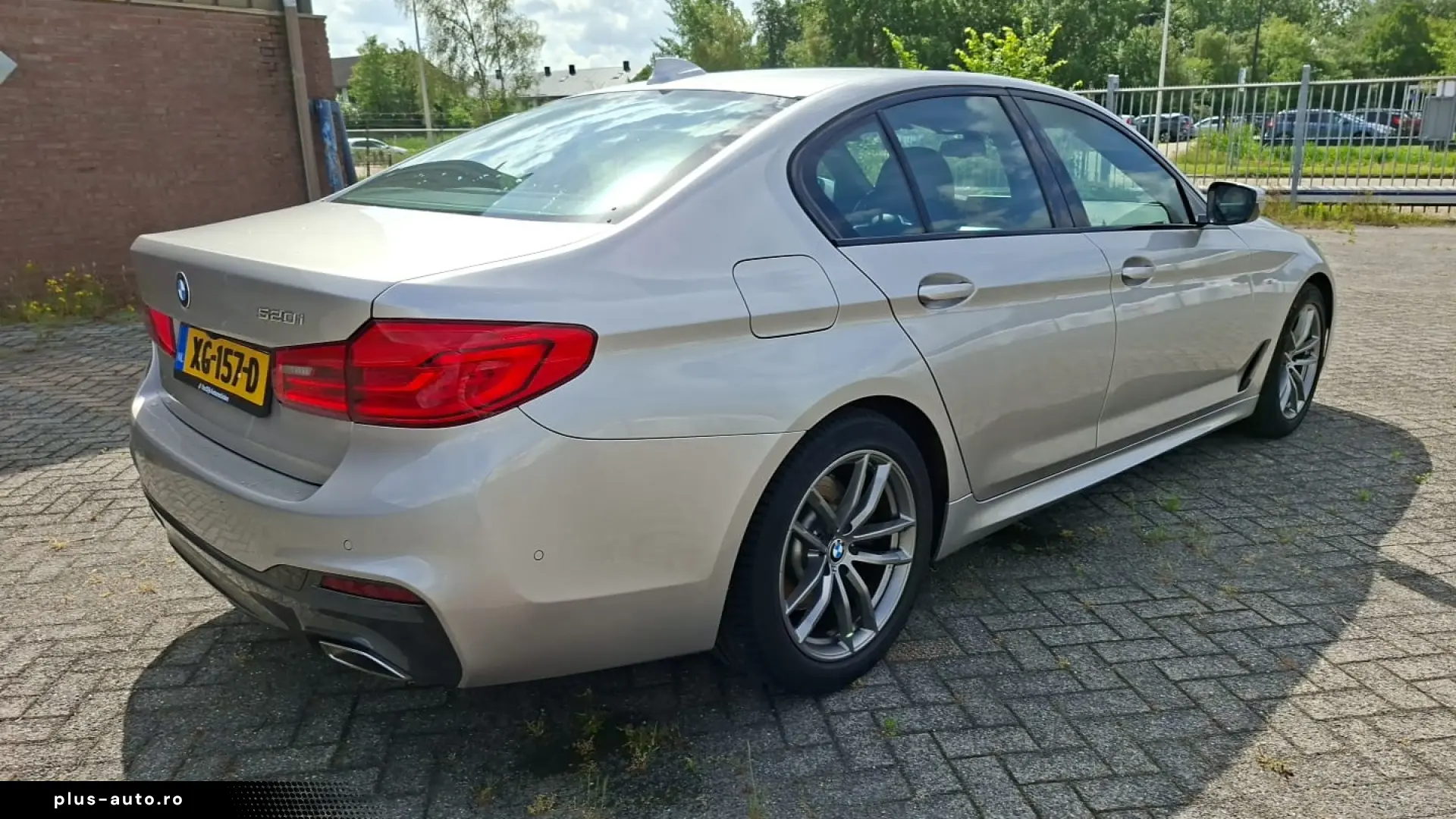 BMW Seria 5 G30 520i