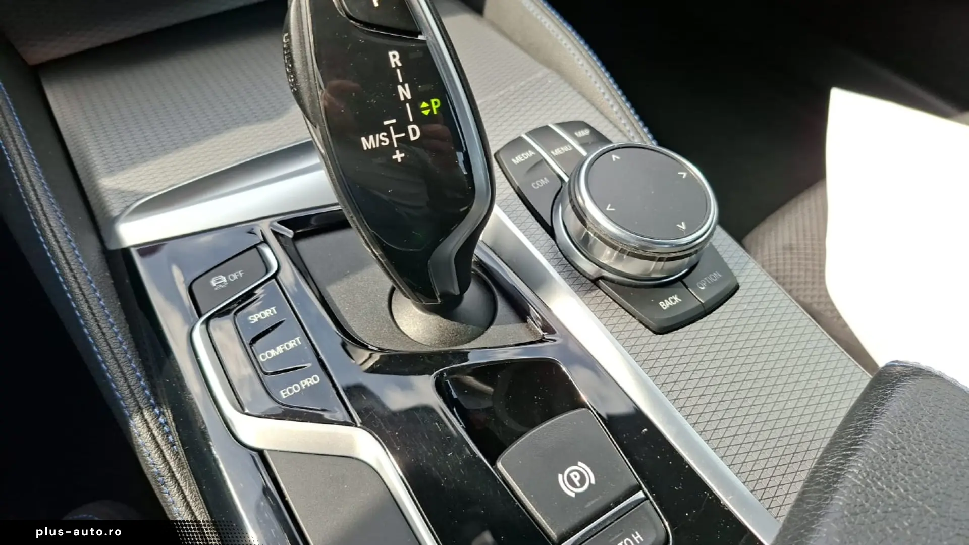 BMW Seria 5 G30 520i