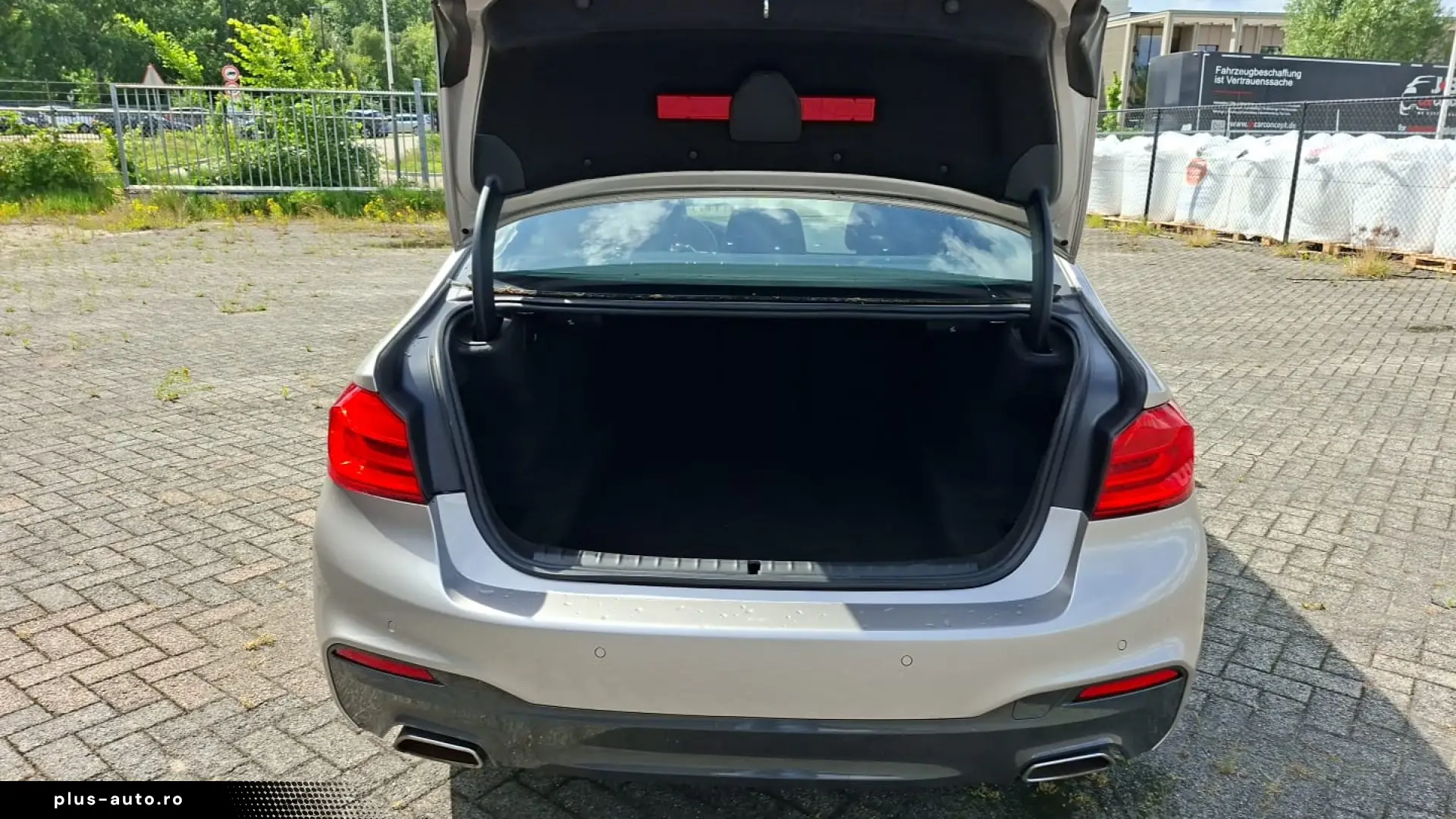 BMW Seria 5 G30 520i