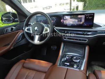 BMW X6 40d M Sport Pro Pano 22 Luft AHK Soft Tartufo