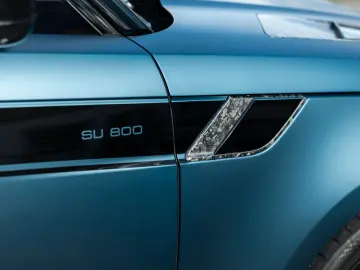 LAND ROVER MANHART SV 800
