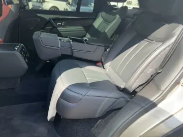 LAND ROVER Range Rover LWB 4.4 Benzin P615 SV