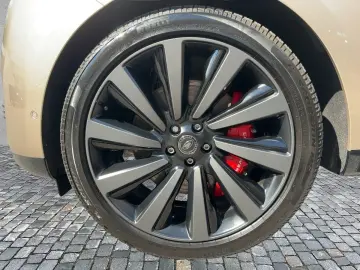 LAND ROVER Range Rover LWB 4.4 Benzin P615 SV