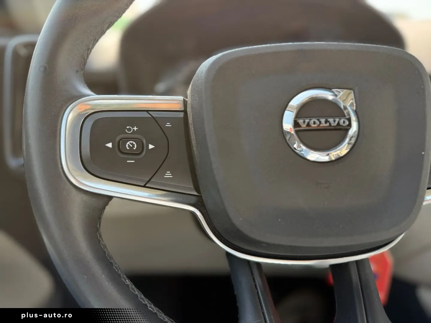 Volvo Xc-40