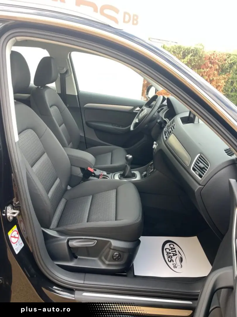 Audi Q3 2.0TDI  150CP  BI-Xenon  Navi  Keyless  Pilot  PDC