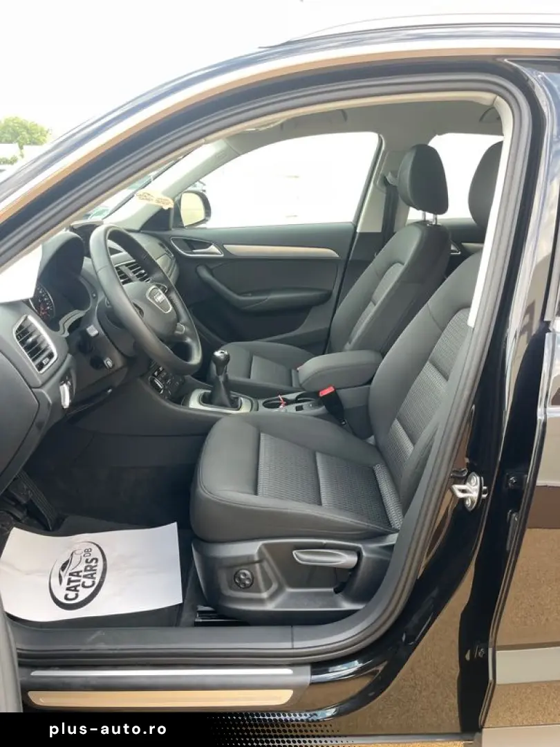 Audi Q3 2.0TDI  150CP  BI-Xenon  Navi  Keyless  Pilot  PDC
