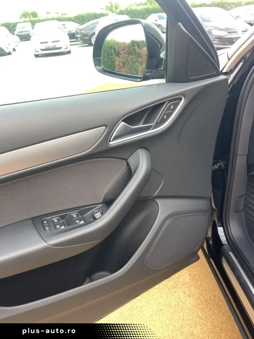 Audi Q3 2.0TDI  150CP  BI-Xenon  Navi  Keyless  Pilot  PDC