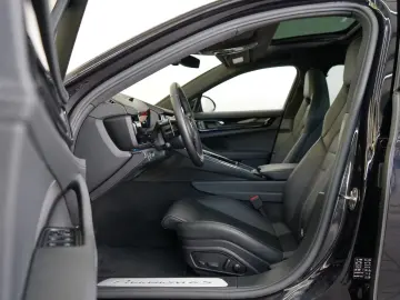 Porsche Panamera 4 S E-Hybrid SpAbgas Pano HUD Massage