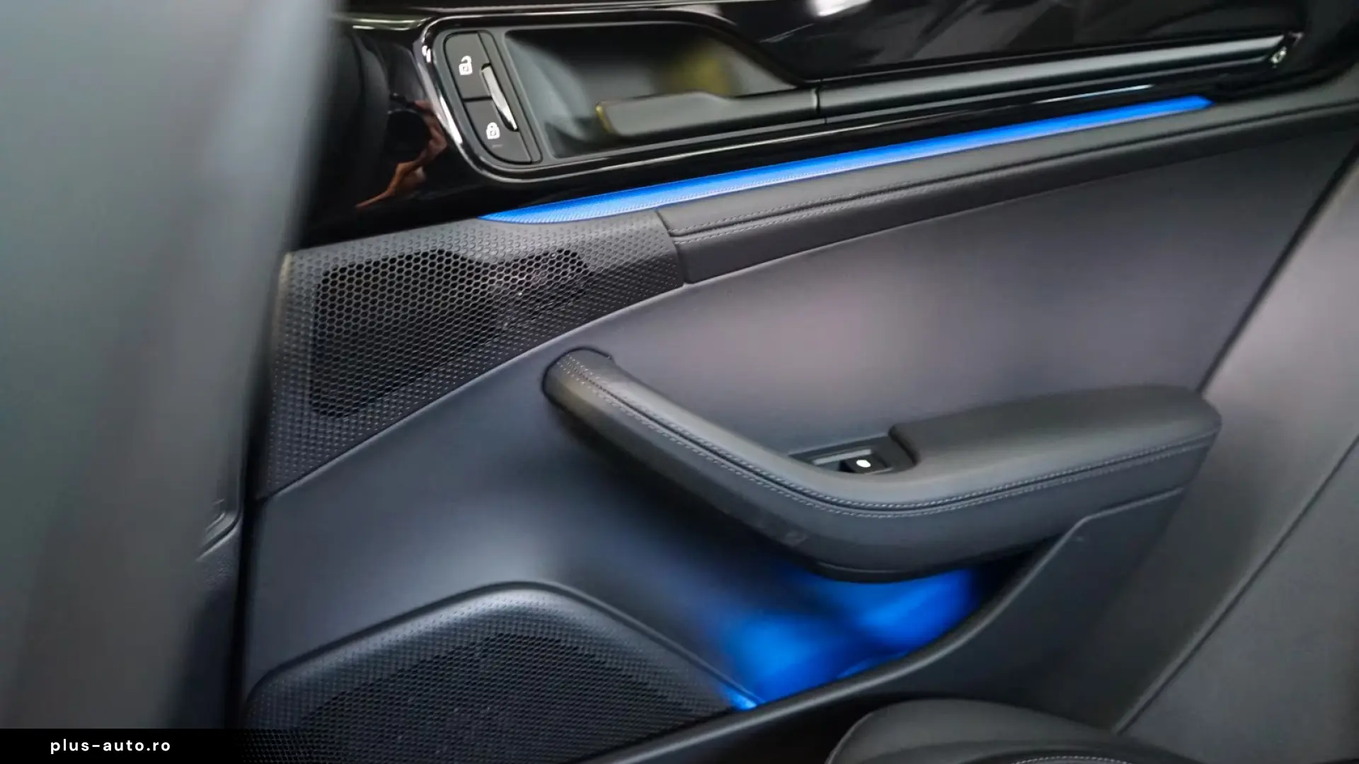 Porsche Panamera 4 S E-Hybrid SpAbgas Pano HUD Massage