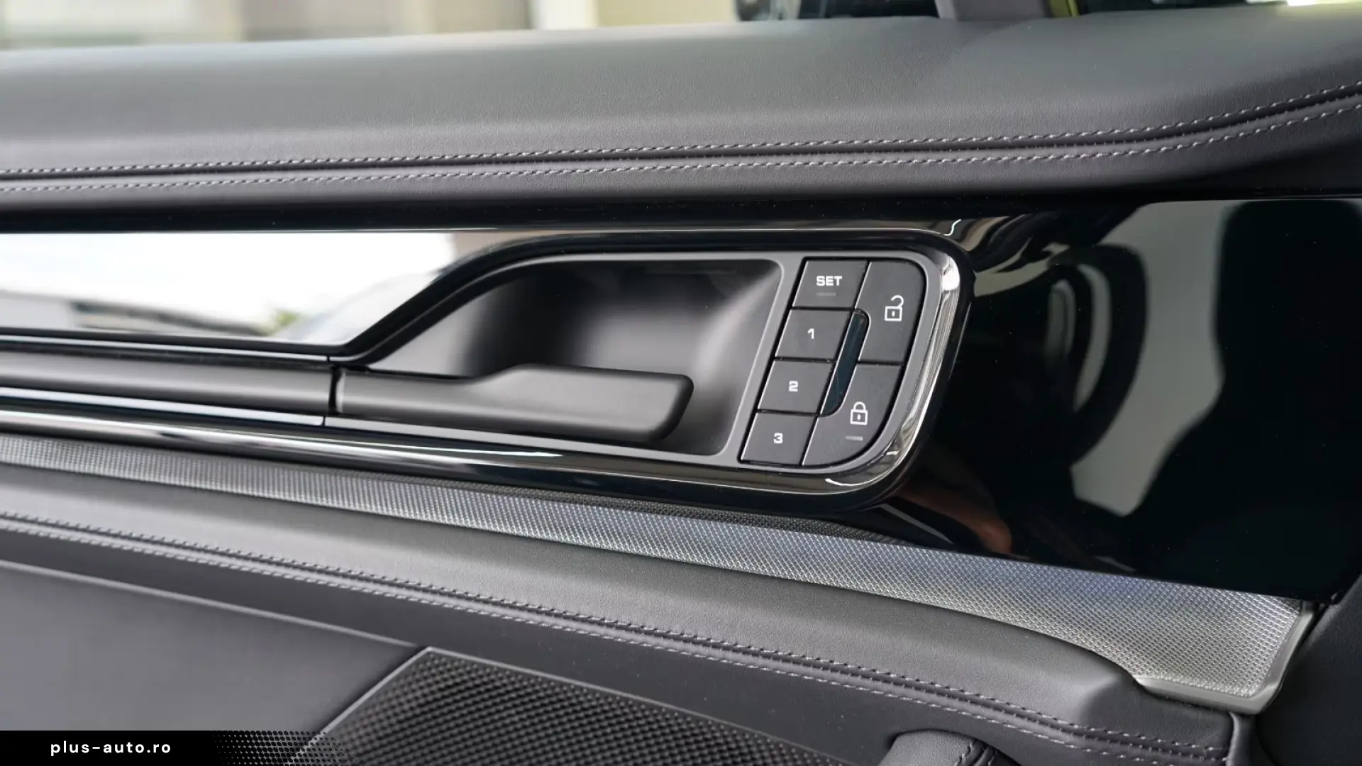 Porsche Panamera 4 S E-Hybrid SpAbgas Pano HUD Massage