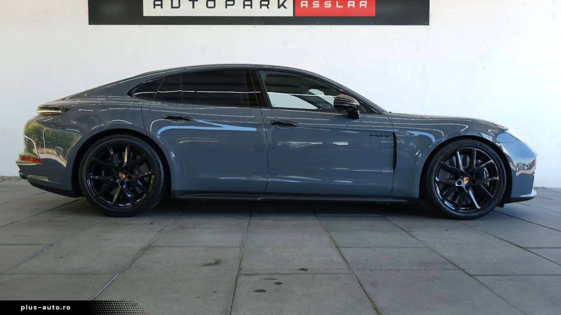 Porsche Panamera 4 S E-Hybrid MEGA-SPEC PCCB BURMESTER