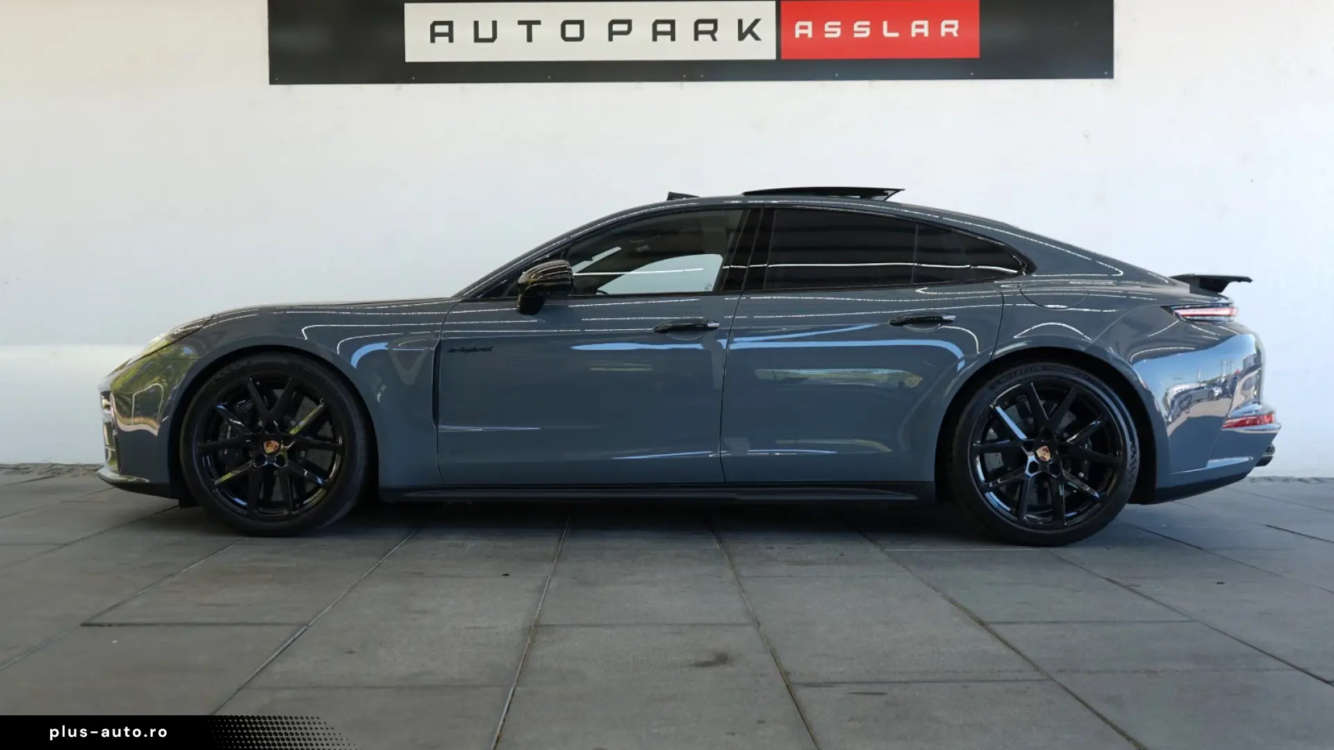 Porsche Panamera 4 S E-Hybrid MEGA-SPEC PCCB BURMESTER