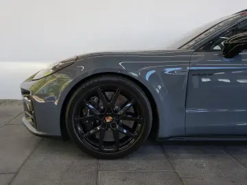 Porsche Panamera 4 S E-Hybrid MEGA-SPEC PCCB BURMESTER