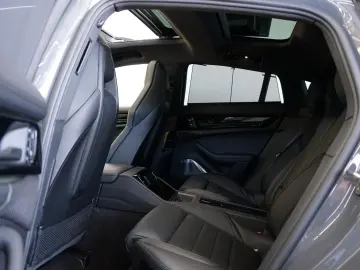 Porsche Panamera 4 S E-Hybrid MEGA-SPEC PCCB BURMESTER