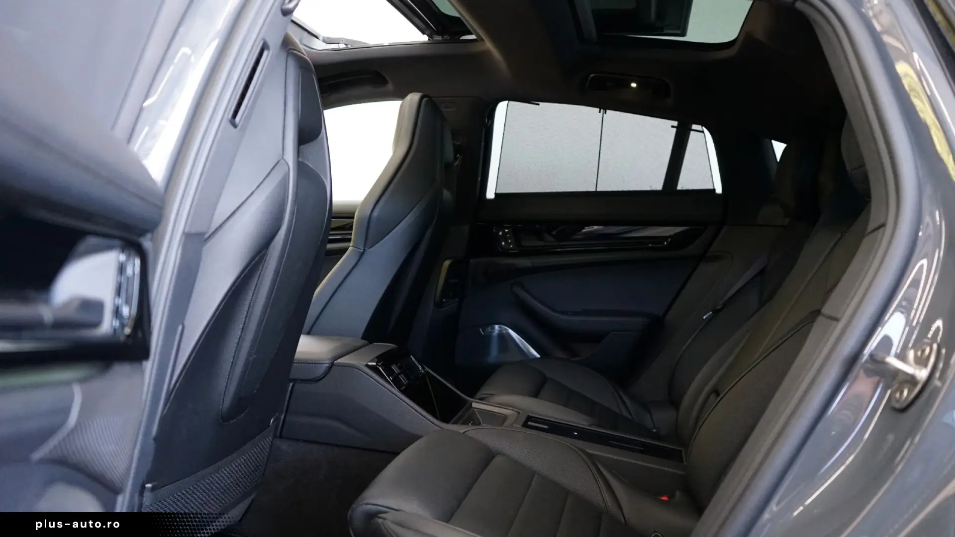 Porsche Panamera 4 S E-Hybrid MEGA-SPEC PCCB BURMESTER