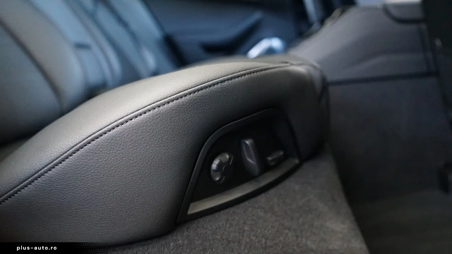 Porsche Panamera 4 S E-Hybrid MEGA-SPEC PCCB BURMESTER
