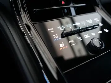 Porsche Panamera 4 S E-Hybrid MEGA-SPEC PCCB BURMESTER