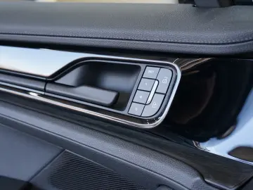 Porsche Panamera 4 S E-Hybrid MEGA-SPEC PCCB BURMESTER