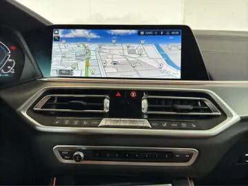 BMW X5 xDr45e M Sport Navi.Laser.Luft.Rükam.Komfzg