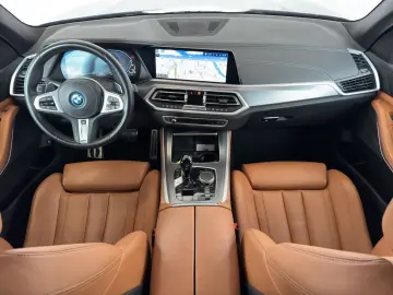 BMW X5 xDr45e M Sport Navi.Laser.Luft.Rükam.Komfzg