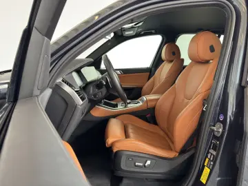 BMW X5 xDr45e M Sport Navi.Laser.Luft.Rükam.Komfzg