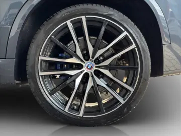 BMW X5 xDr45e M Sport Navi.Laser.Luft.Rükam.Komfzg