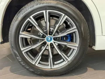 BMW X5 xDrive45e M Sport Laserlicht HUD SHZ DW 0 5%