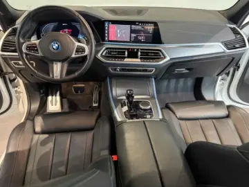 BMW X5 xDrive45e M Sport Laserlicht HUD SHZ DW 0 5%