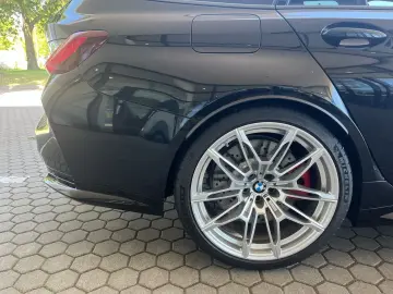BMW M3 Competition Touring xDrive Blue Interior