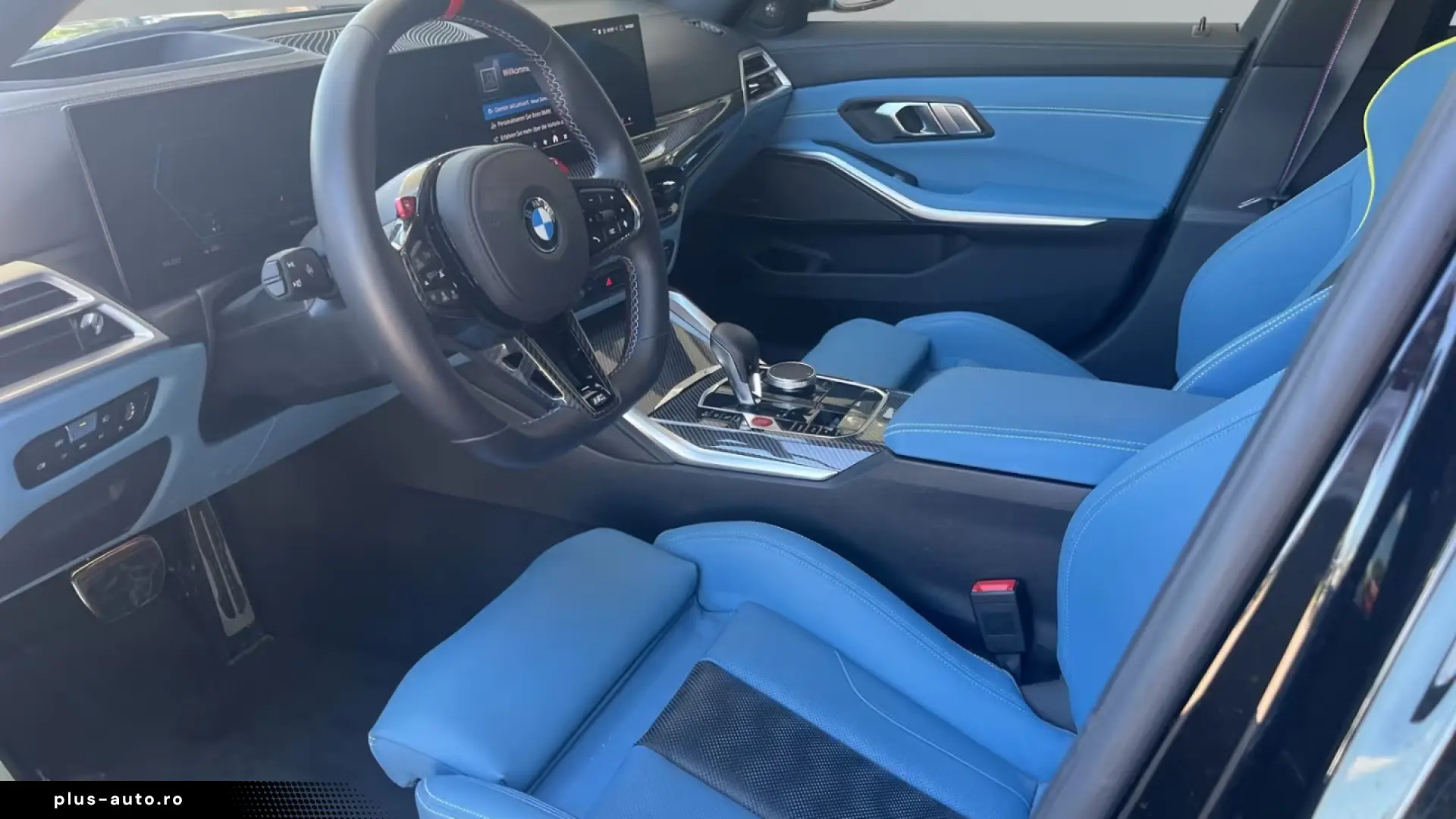 BMW M3 Competition Touring xDrive Blue Interior