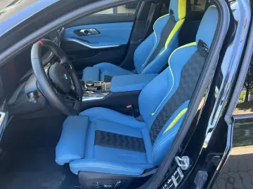 BMW M3 Competition Touring xDrive Blue Interior