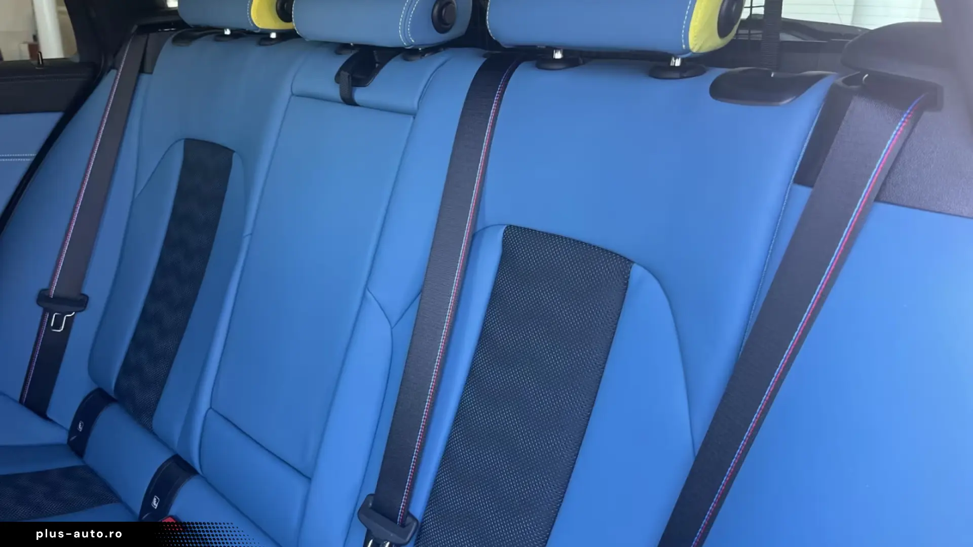 BMW M3 Competition Touring xDrive Blue Interior