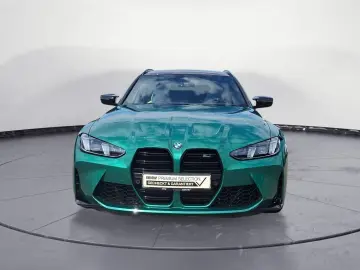BMW M3 Competition xDrive Touring H&K Blue Interior