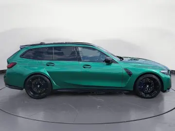 BMW M3 Competition xDrive Touring H&K Blue Interior