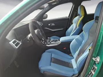 BMW M3 Competition xDrive Touring H&K Blue Interior