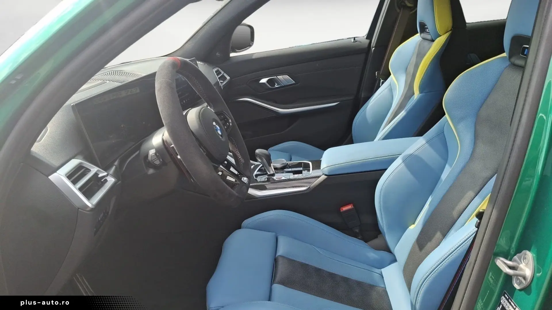 BMW M3 Competition xDrive Touring H&K Blue Interior