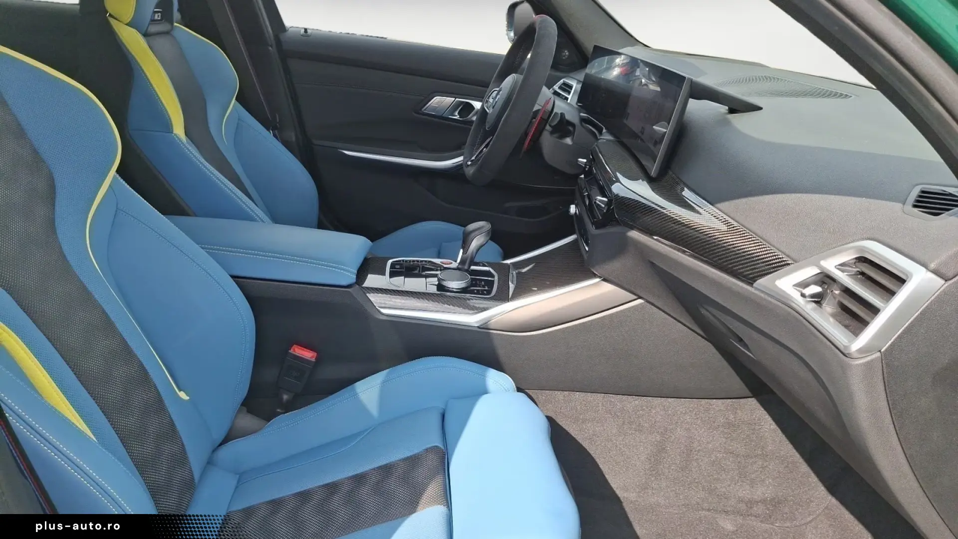 BMW M3 Competition xDrive Touring H&K Blue Interior