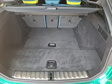 BMW M3 Competition xDrive Touring H&K Blue Interior