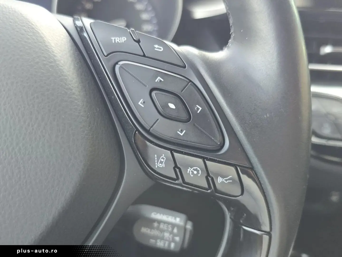 Toyota C-HR Hybrid 1.8 C-Lassy