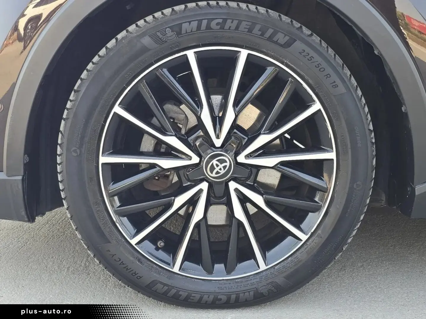 Toyota C-HR Hybrid 1.8 C-Lassy