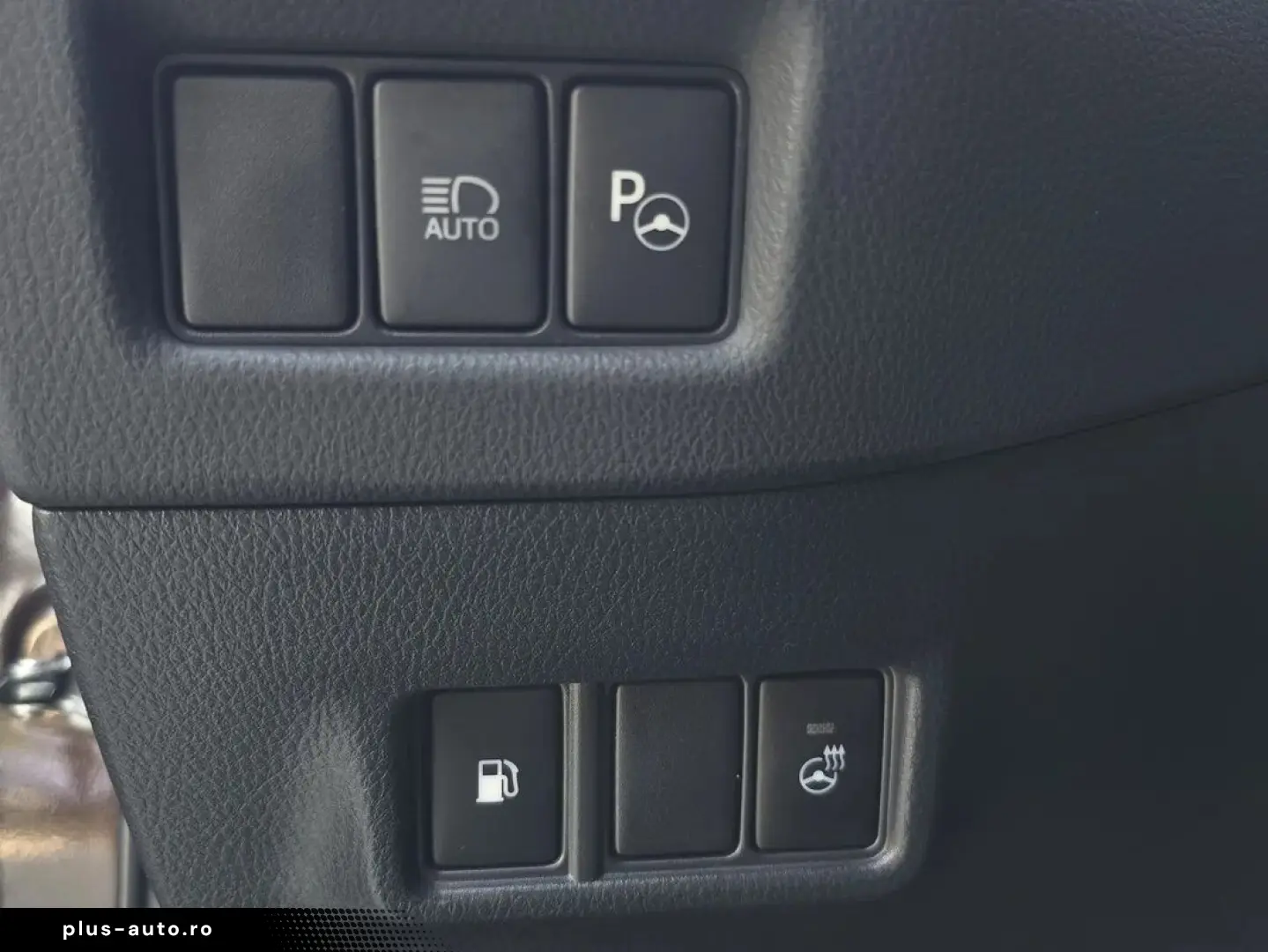 Toyota C-HR Hybrid 1.8 C-Lassy