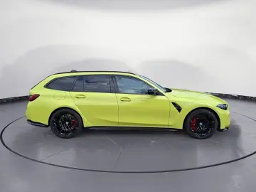 BMW M3 Competition xDrive Touring Carbon Seats