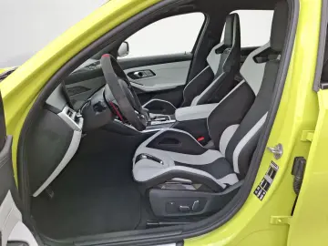 BMW M3 Competition xDrive Touring Carbon Seats