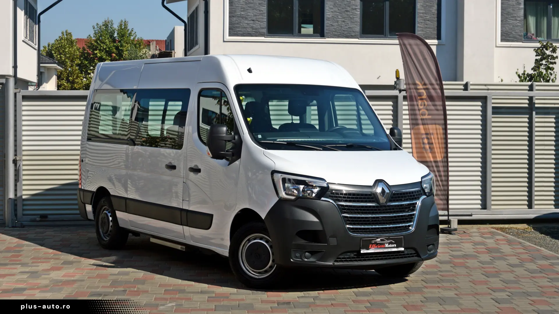 Renault Master 8 1   L3h2   Lift pentru scaune cu rotile