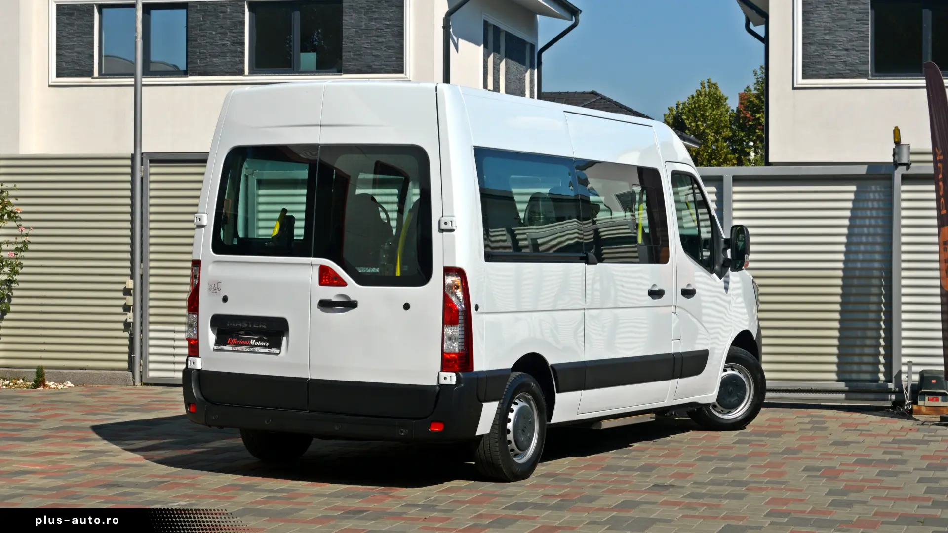Renault Master 8 1   L3h2   Lift pentru scaune cu rotile