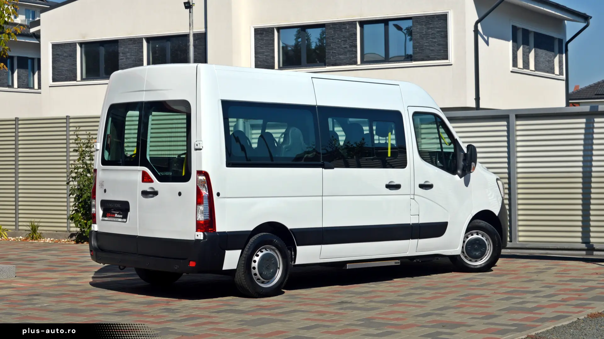 Renault Master 8 1   L3h2   Lift pentru scaune cu rotile