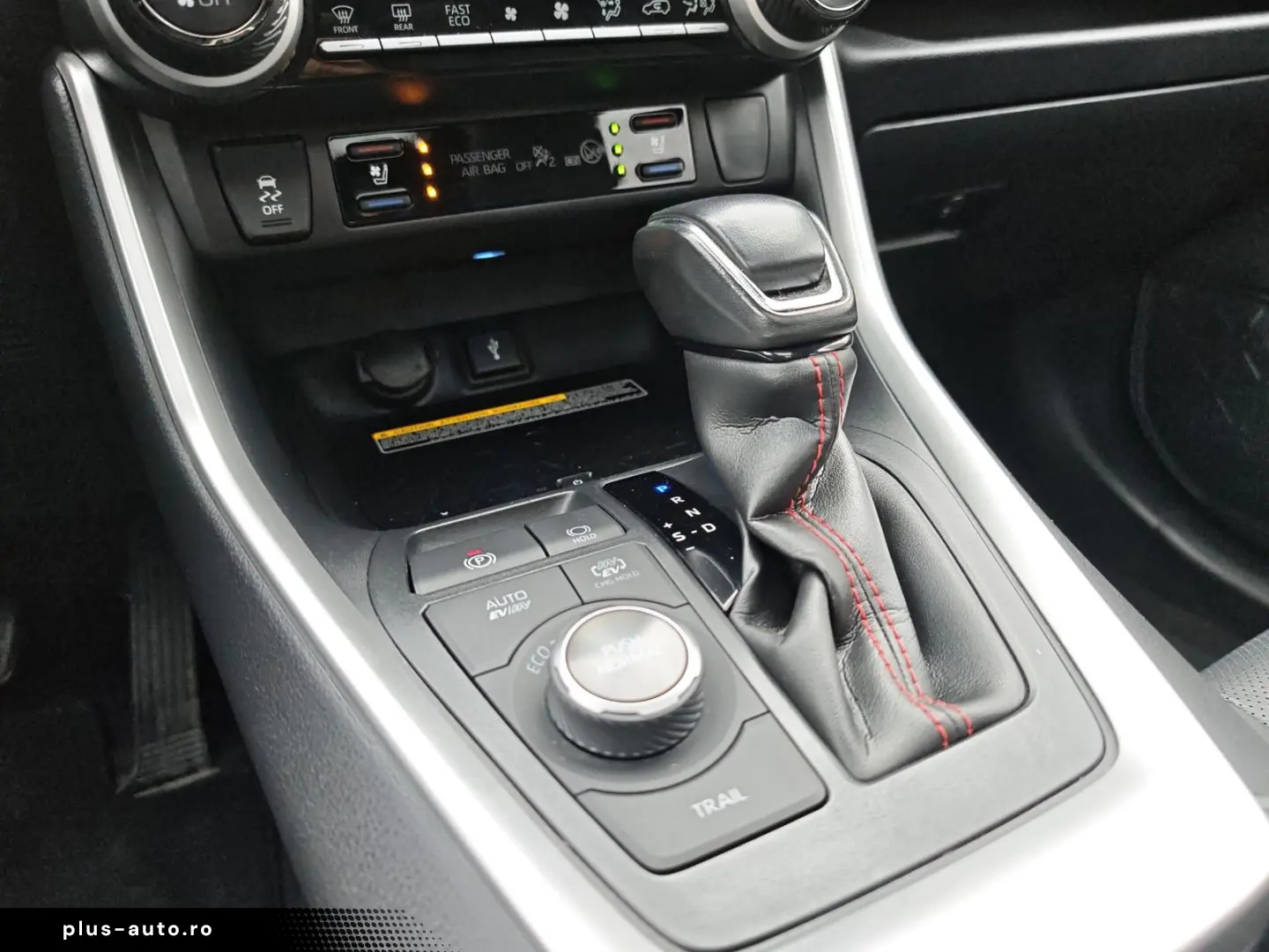 TOYOTA RAV 4 2.5l Plug-in Hybrid 4x4 Lounge  Navi  El.P