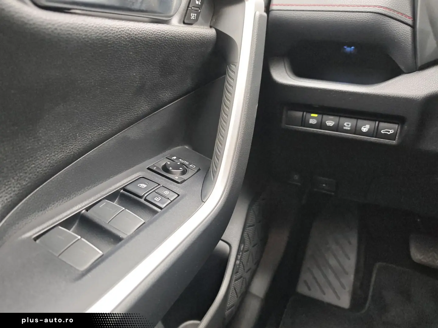 TOYOTA RAV 4 2.5l Plug-in Hybrid 4x4 Lounge  Navi  El.P