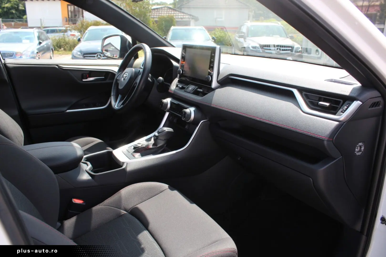 TOYOTA RAV4 2022 — imagine 2