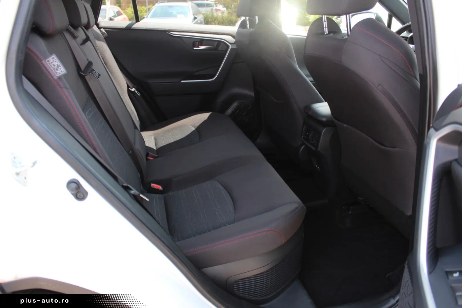 TOYOTA RAV4 2022 — imagine 6